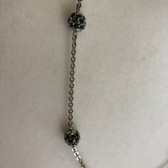 NOLAN MILLER Vintage Blue Crystal Silver Chain Necklace - Picture 5 of 16